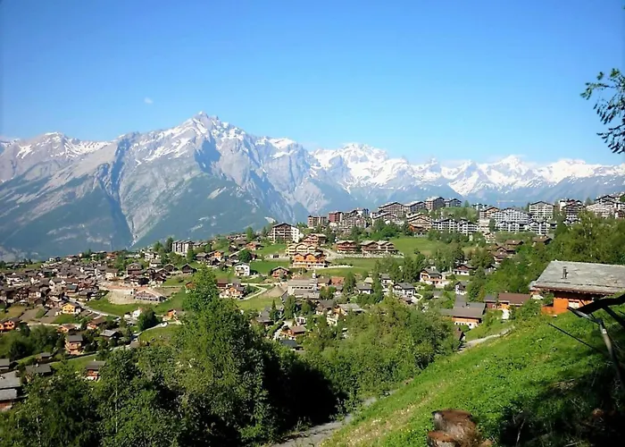 아파트 Next To Cable Car